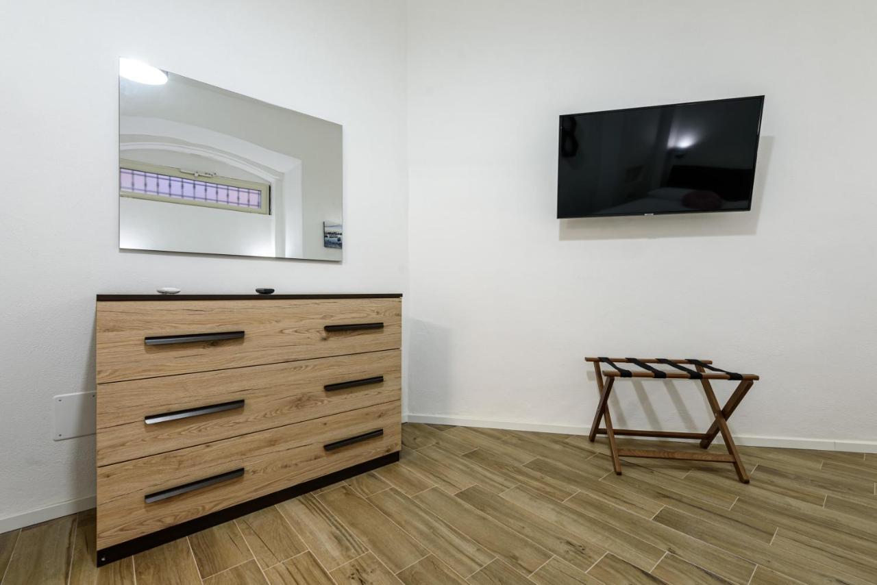 Apartment Il Cuore Di Napoli. Little Sweet Home. *